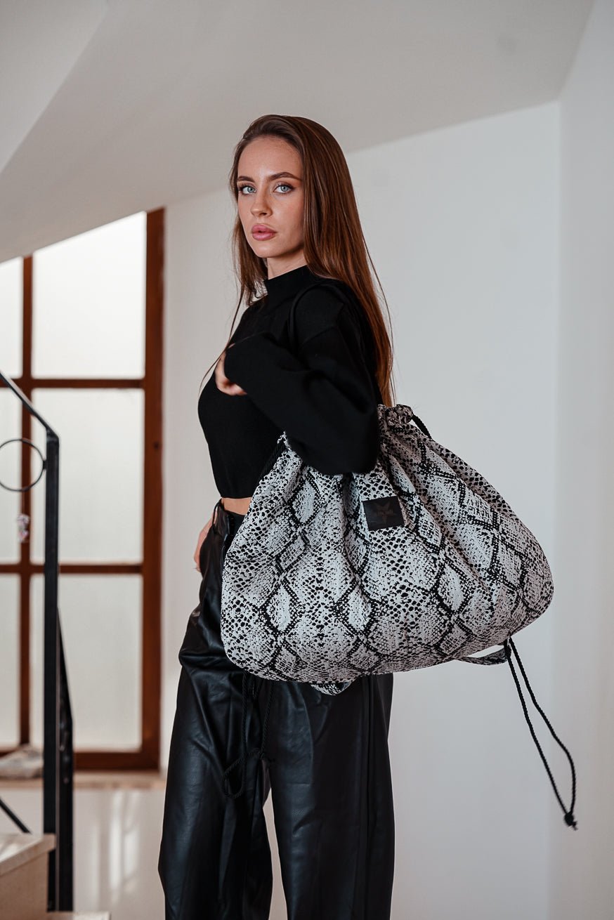 Mommy Bag Serpiente Monocromo - KOKADI