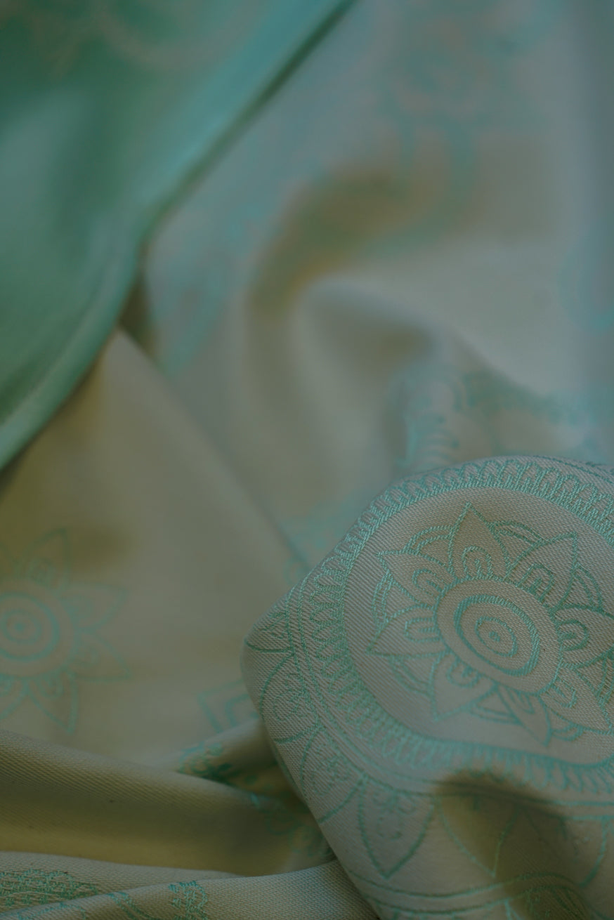 Mandala Myra wrap